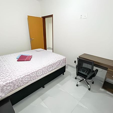 104 - Apartamento Completo Para Ate 7 Hospedes Patos de Minas Exterior foto