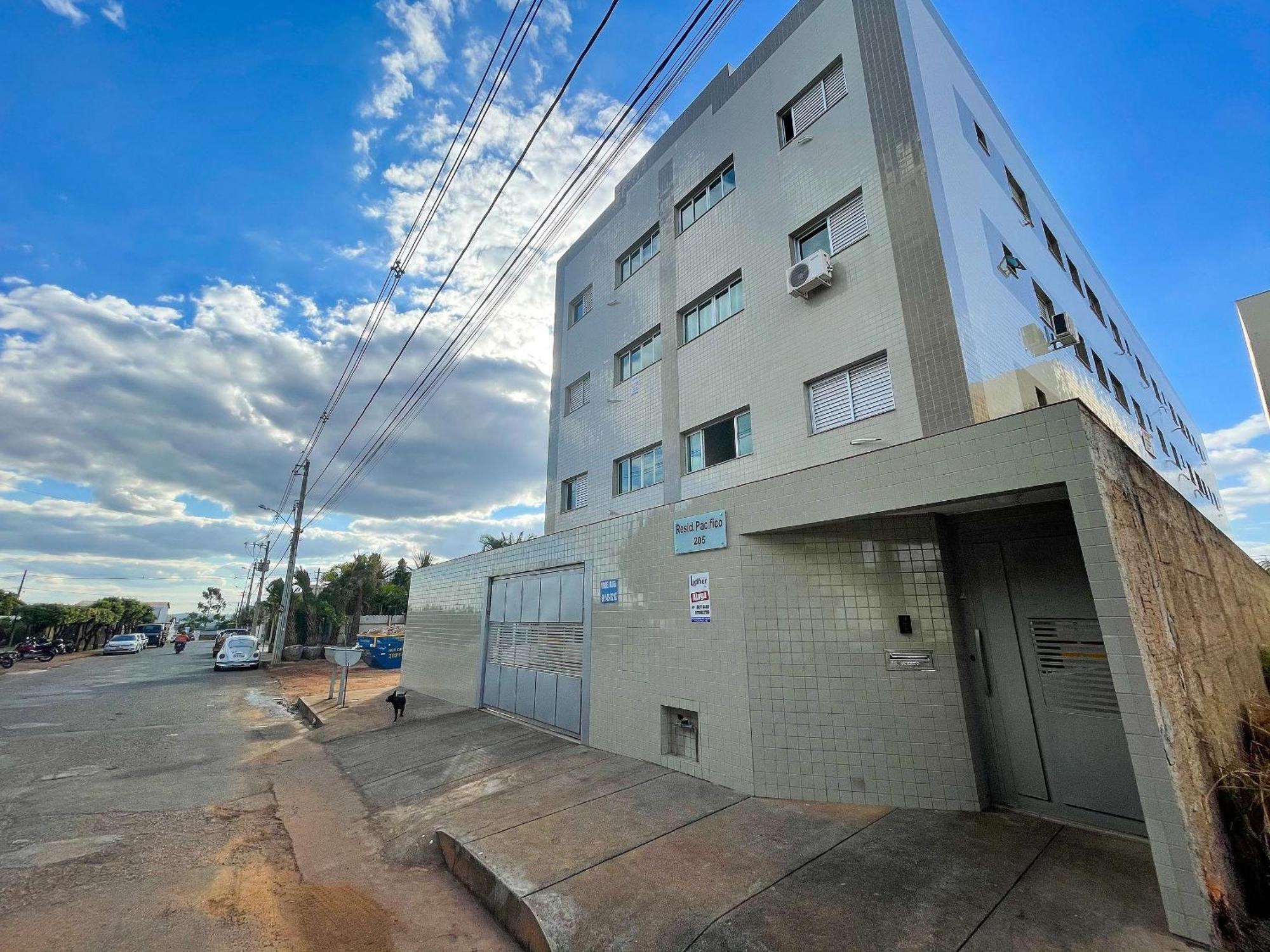 104 - Apartamento Completo Para Ate 7 Hospedes Patos de Minas Exterior foto